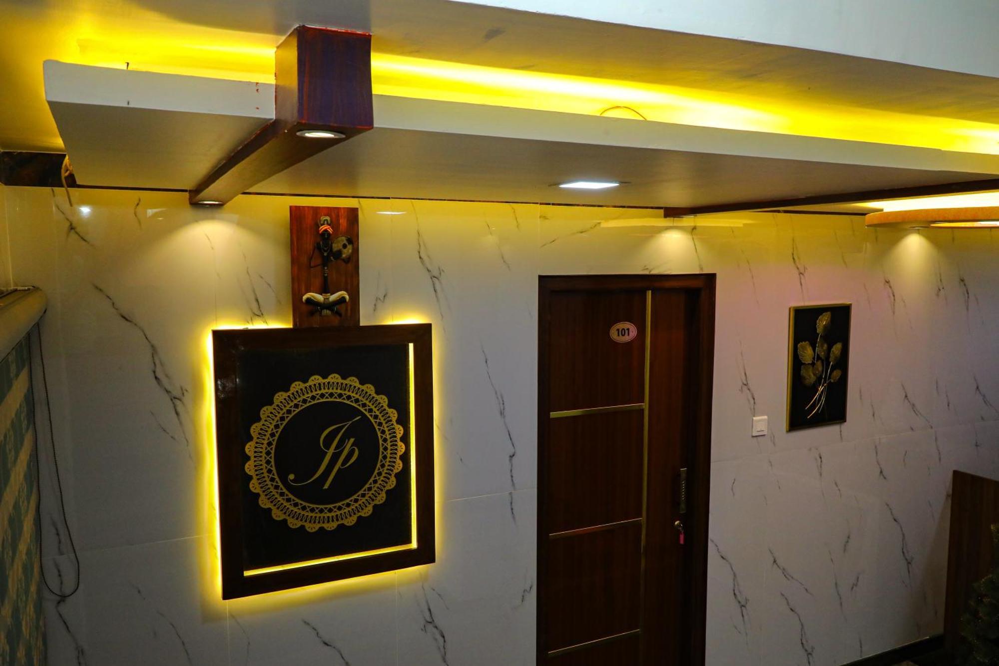 Jp Residency Hotell Yelagiri Exteriör bild