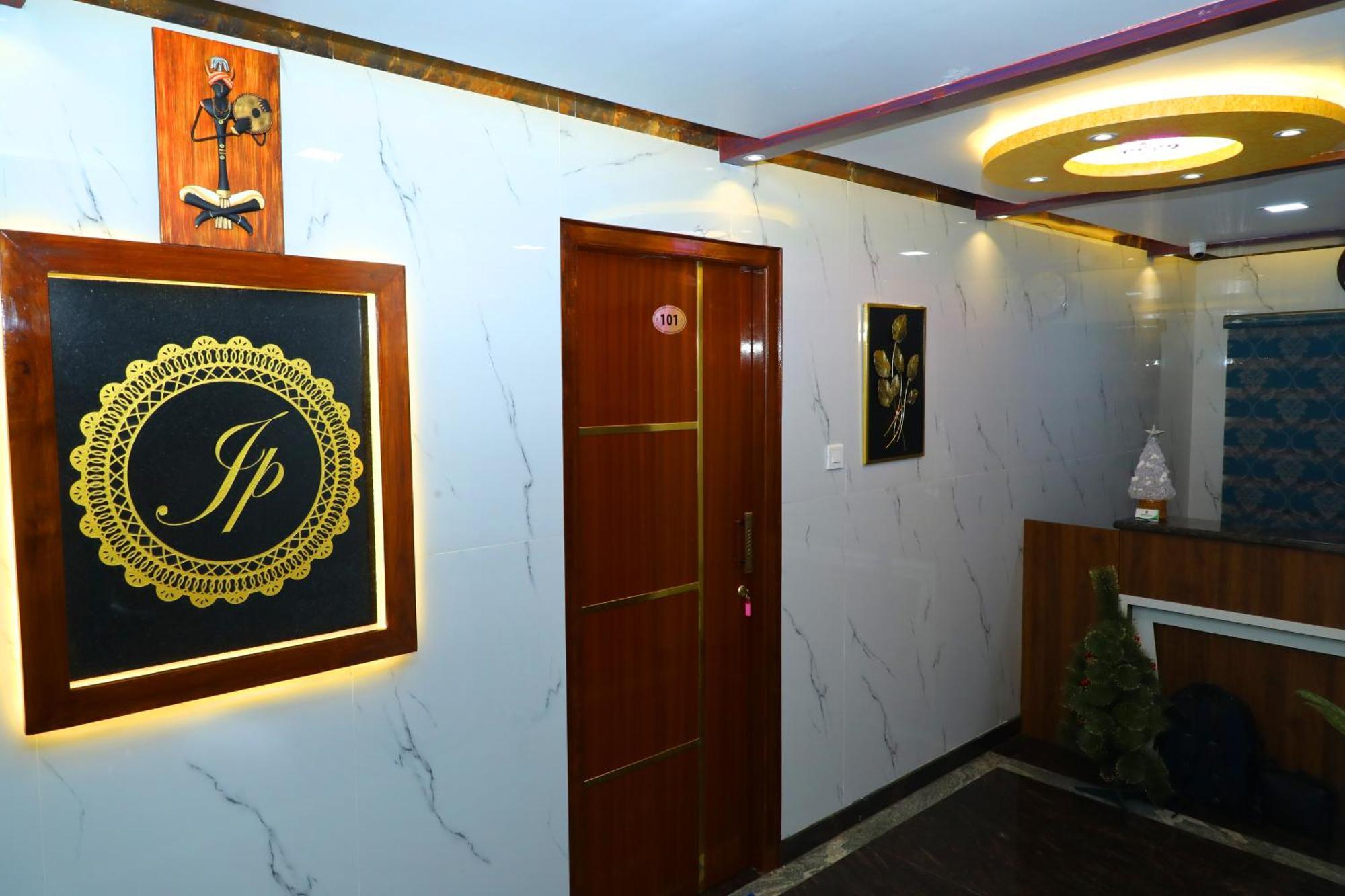 Jp Residency Hotell Yelagiri Exteriör bild