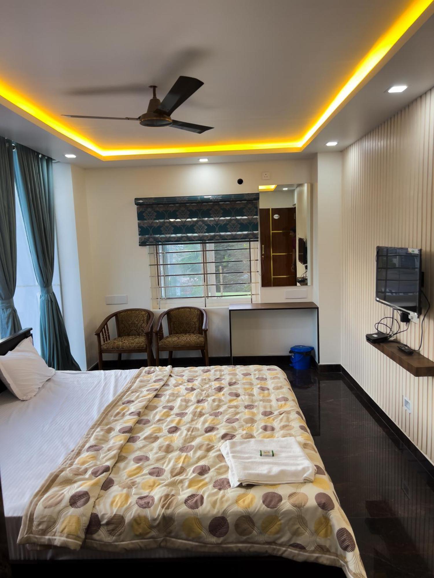 Jp Residency Hotell Yelagiri Exteriör bild