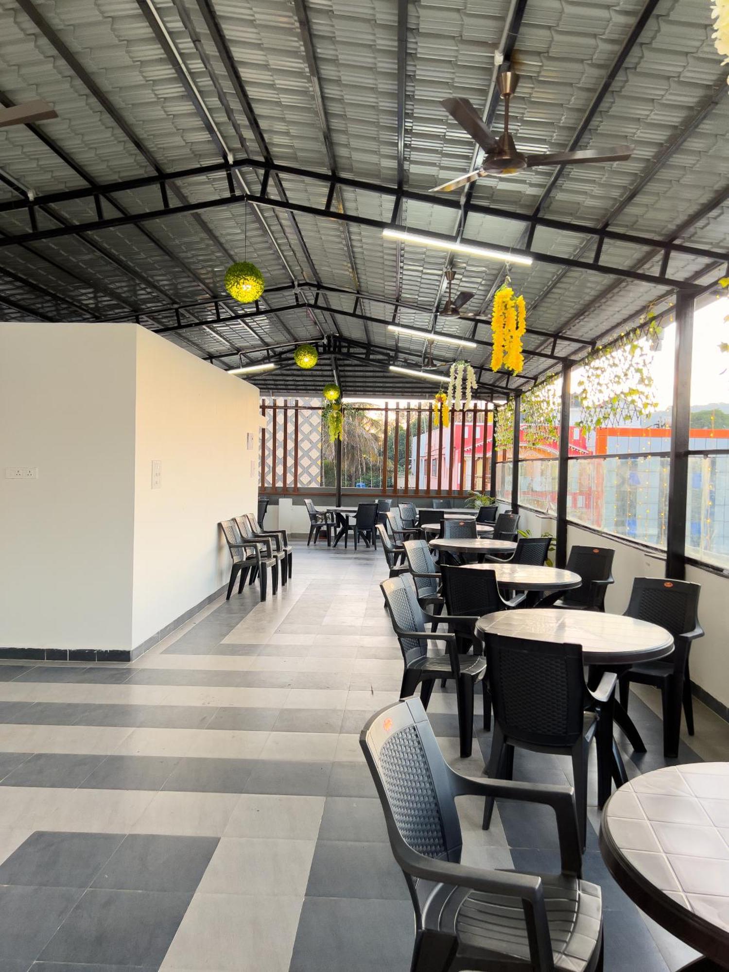 Jp Residency Hotell Yelagiri Exteriör bild